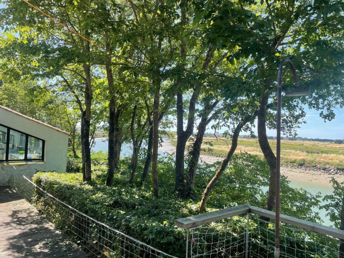 Maison En Bord De Riviere De Mer Le Fenouiller Extérieur photo