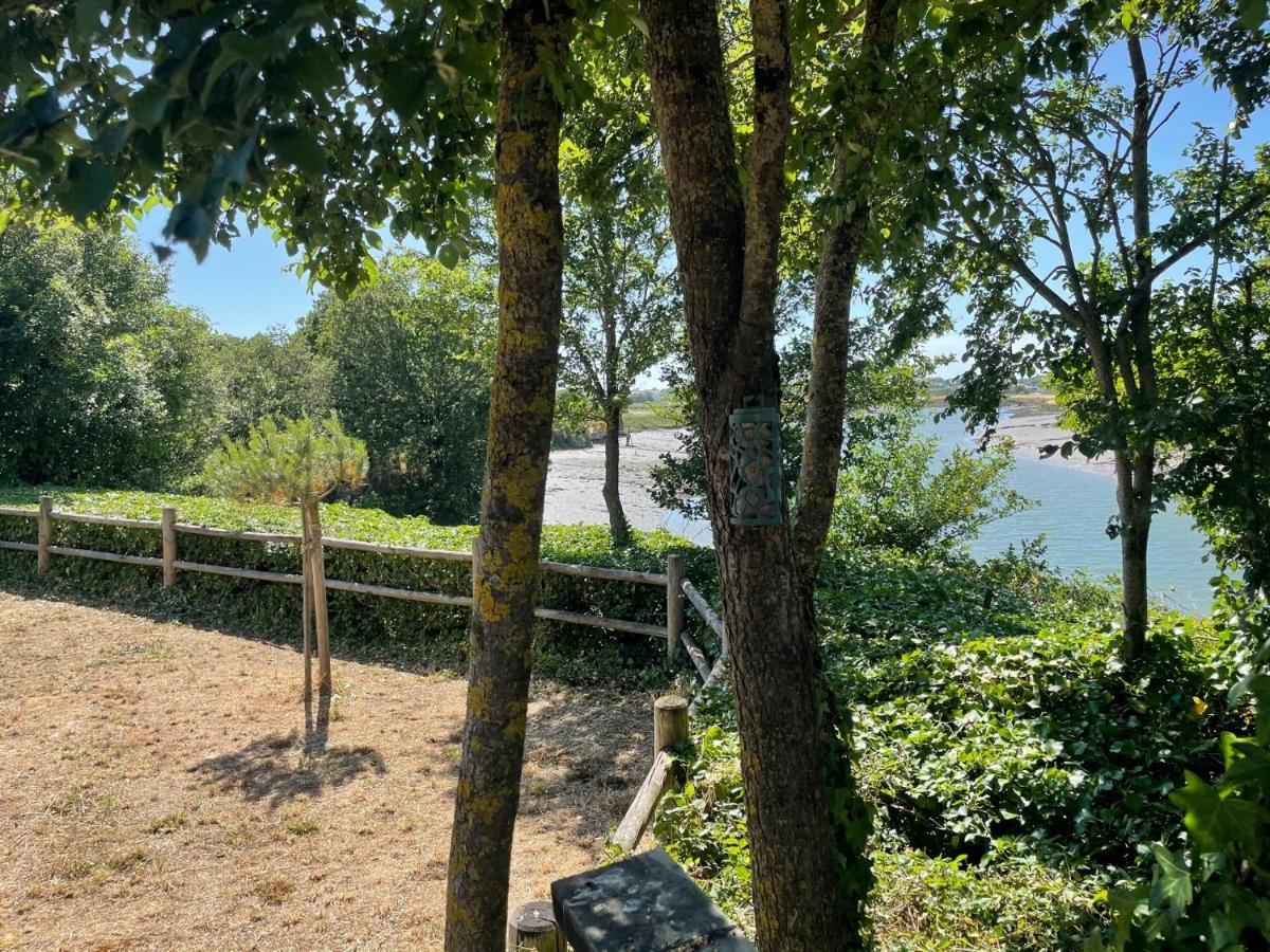 Maison En Bord De Riviere De Mer Le Fenouiller Extérieur photo
